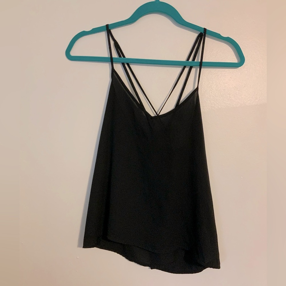Hollister Tank